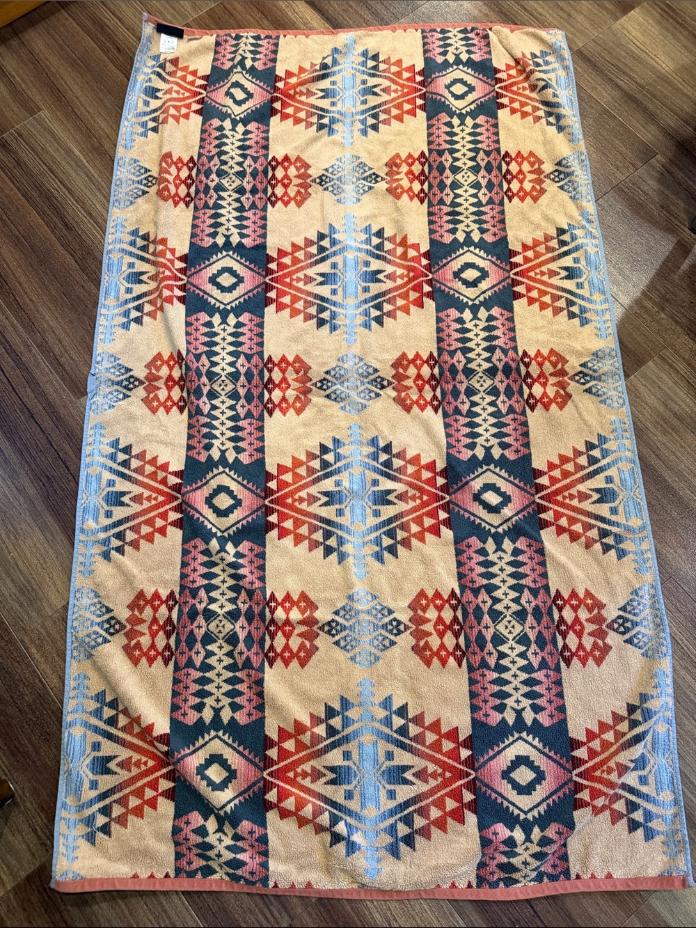 Pendleton Canyonlands Spa Towel - Picture 3 of 5